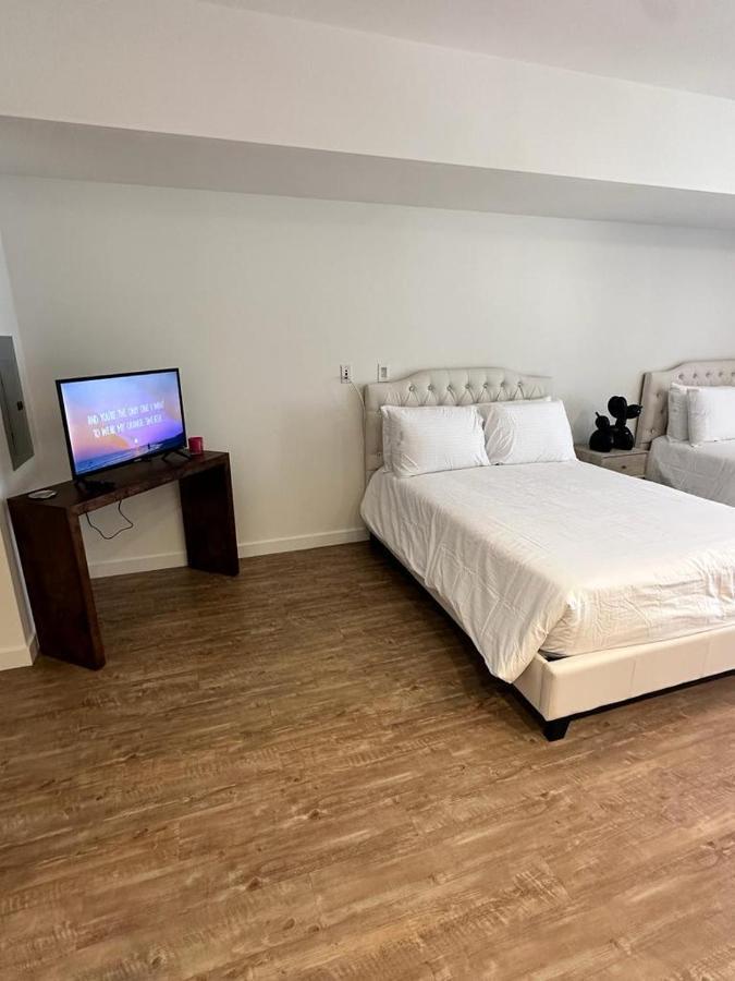 Studios Universal 10 Min Drive Free Parking And Wifi Los Angeles Eksteriør billede