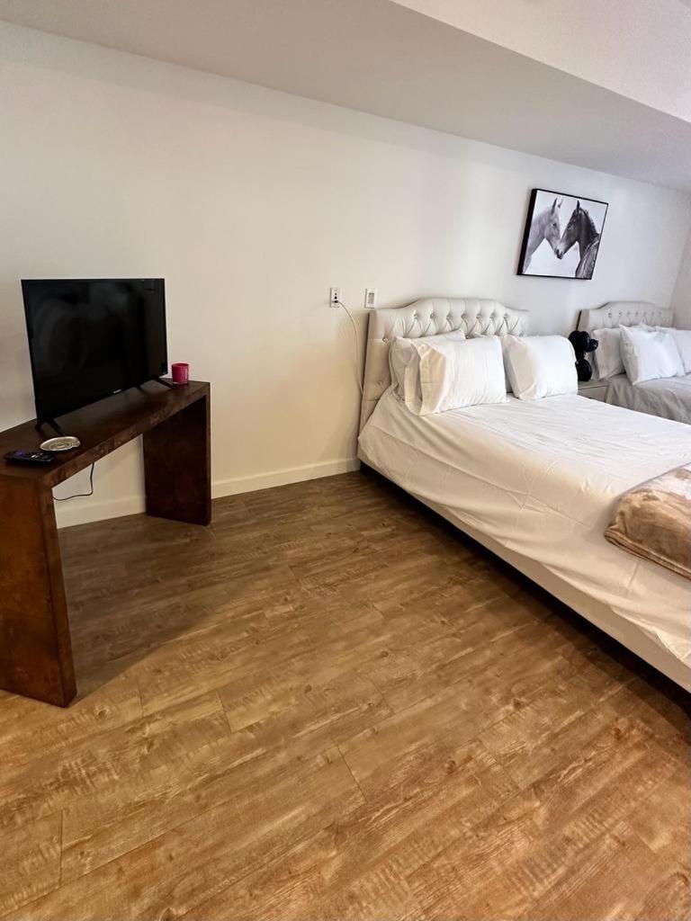 Studios Universal 10 Min Drive Free Parking And Wifi Los Angeles Eksteriør billede